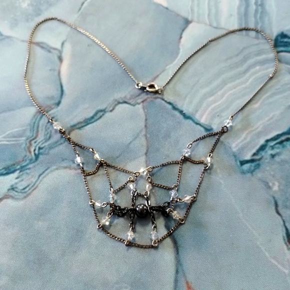 925 Vintage Spider Web Necklace - Picture 2 of 7